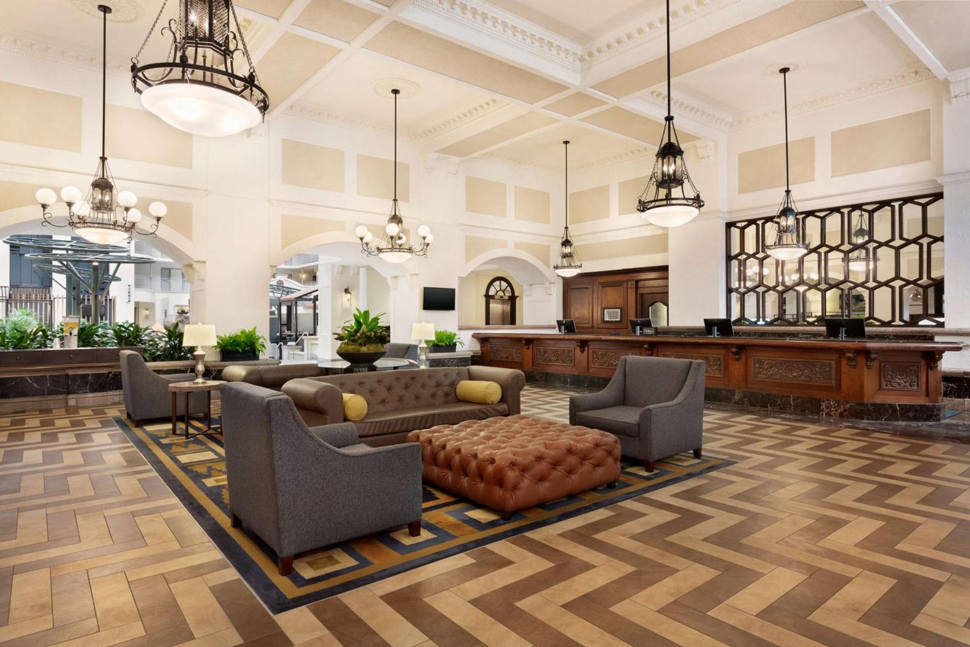 Embassy Suites Dallas - Dfw International Airport South Ървинг Екстериор снимка