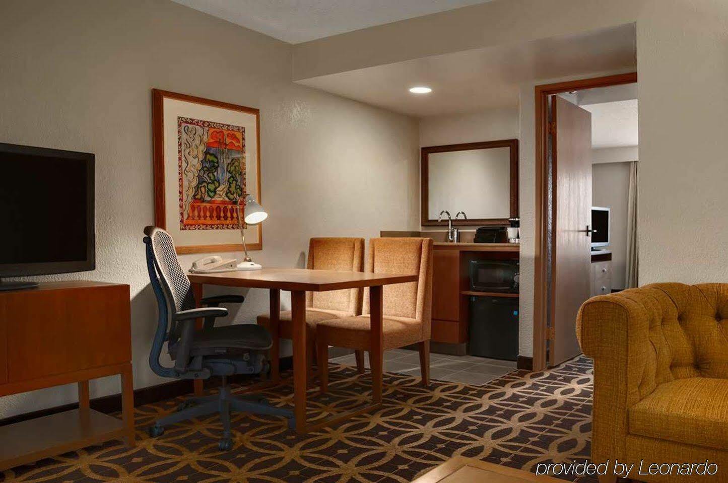 Embassy Suites Dallas - Dfw International Airport South Ървинг Екстериор снимка
