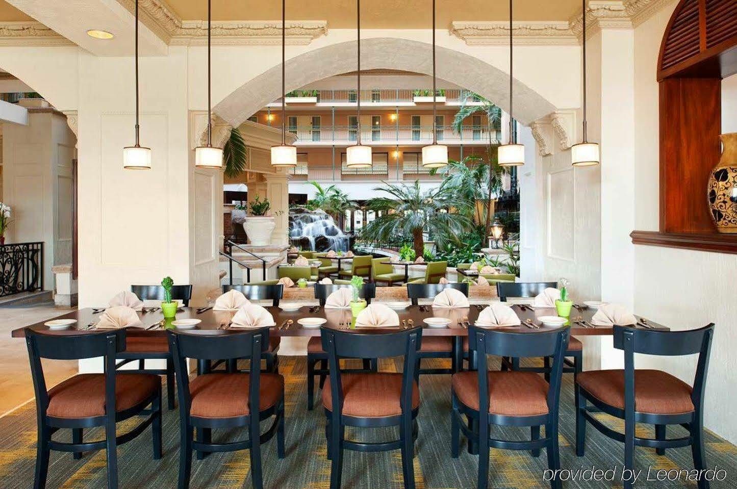 Embassy Suites Dallas - Dfw International Airport South Ървинг Екстериор снимка